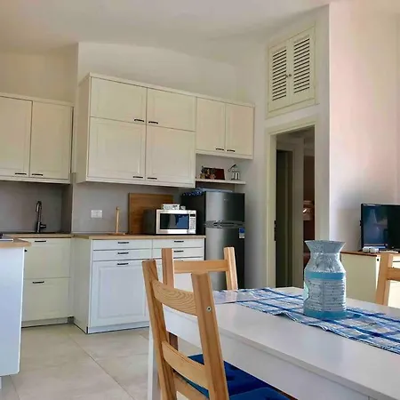 100mt From Campulongu With Sea View Сasa de vacaciones