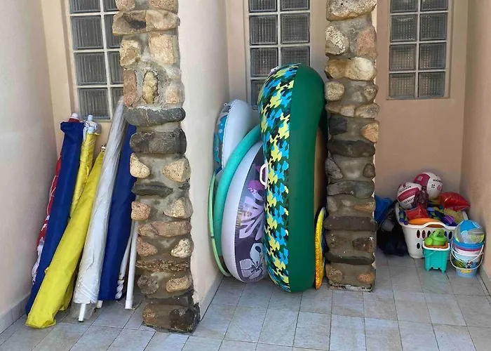 بيت للعطل 100mt From Campulongu With Sea View *