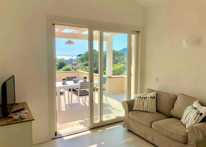 بيت للعطل 100mt From Campulongu With Sea View