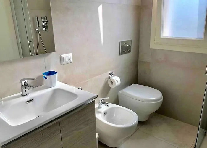 بيت للعطل 100mt From Campulongu With Sea View *