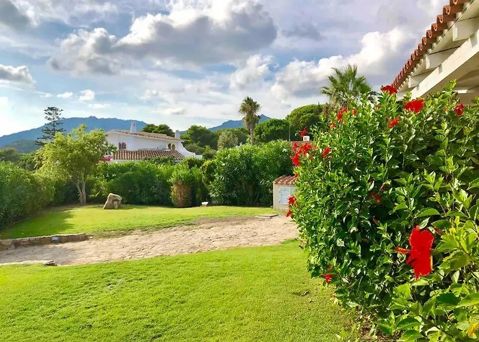 بيت للعطل 100mt From Campulongu With Sea View *