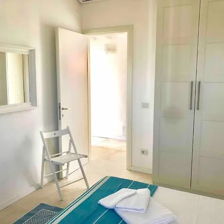 Holiday home 100mt From Campulongu With Sea View