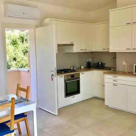 Holiday home 100mt From Campulongu With Sea View *
