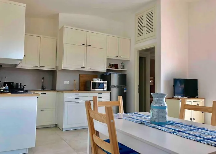 100mt From Campulongu With Sea View בית נופש